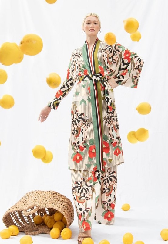 SOUVENIR Kimono