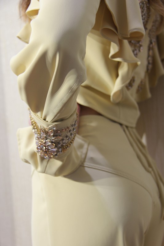 TRASH AND LUXURY Pantalone cargo con applicazioni