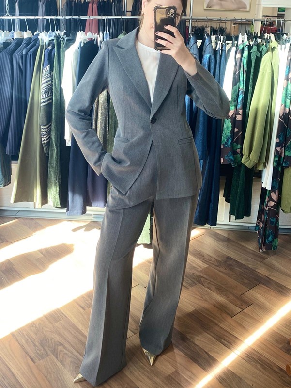 SPAGO DONNA Pantalone ampio con pence e bottone