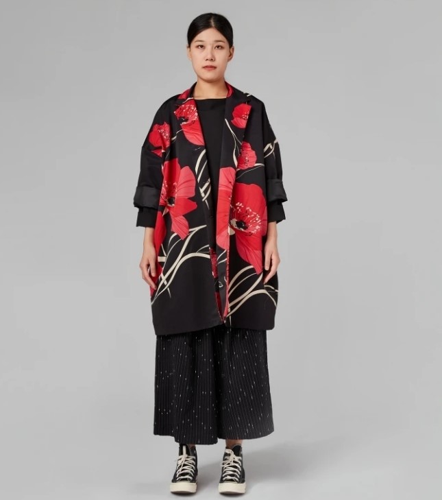 LES JOLIES NANAS Giacca kimono con papaveri
