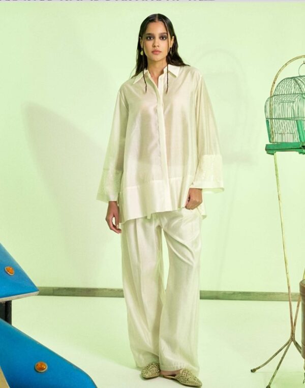 A24F08A05285EFCED1742C4843E2BF04_ B.YU Pantalone voile