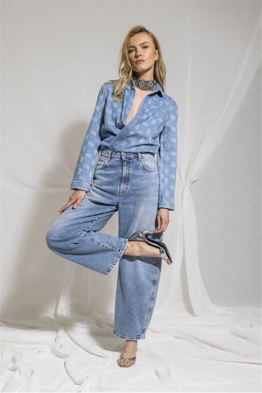 510D2F7DCD4C18B4EE50D3006E5C8F7C_ RELISH Jeans vita alta 5 ts con rotture mom fit denim