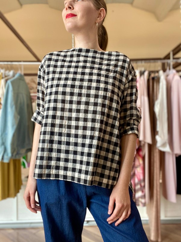 LES JOLIES NANAS Blusa manica 3/4 con spacchetti laterali