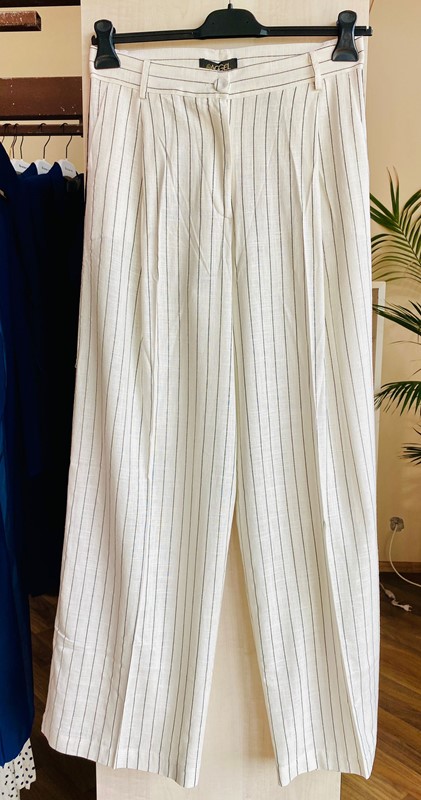 AGGÉL Pantalone con pences e riga contrasto laterale