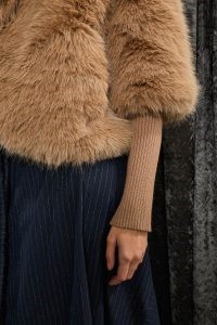 SOUVENIR Ecopelliccia con manica in maglia