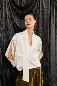 7EB94C5D196B65C9234D5005BD55428D_ SOUVENIR Blusa con tasche davanti e apertura sulle maniche