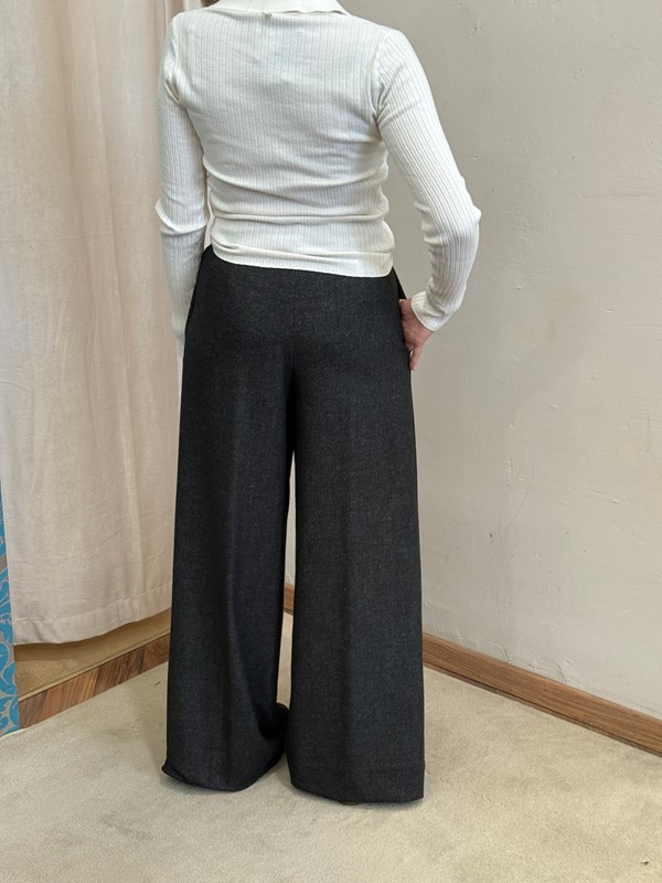 SOUVENIR Pantalone a palazzo con pence