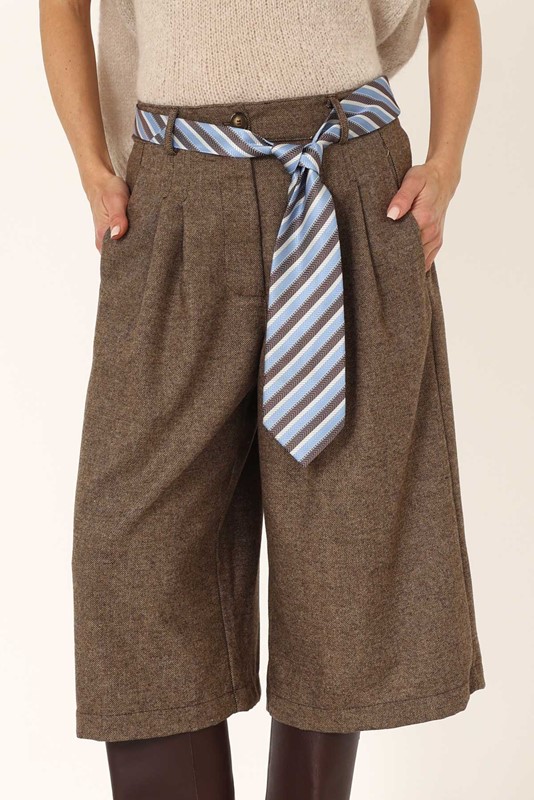 076DAE96430C6EC18D7CCEF181717B3E_ PHILIA LOFT Bermuda con pence e cintura cravatta