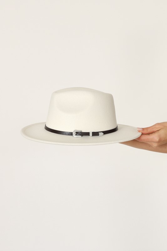 PHILIA LOFT Cappello con cinturino