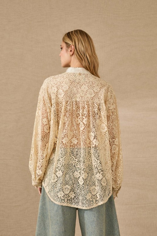 6BBE6129443799E7406736B082D6781D_ SOUVENIR Blusa coreana in pizzo