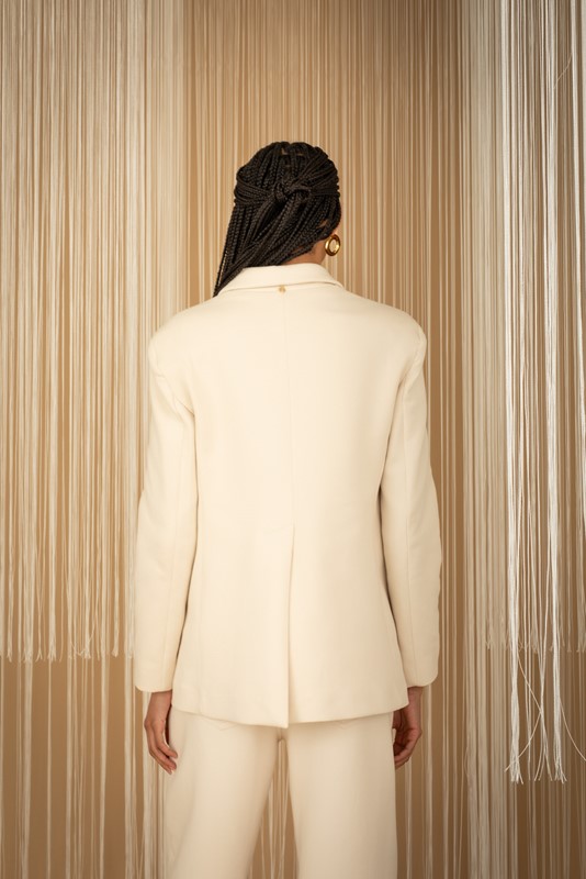 555C441ACCCAB7EAF1EB45F8676B7A00_ PHILIA LOFT Giacca monopetto con spilla a contrasto