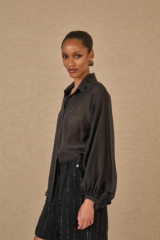 SOUVENIR Camicia tessuto in trasparenza con perline sul colletto