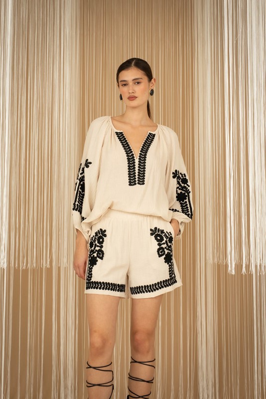 PHILIA LOFT Blusa over con ricamo a contrasto