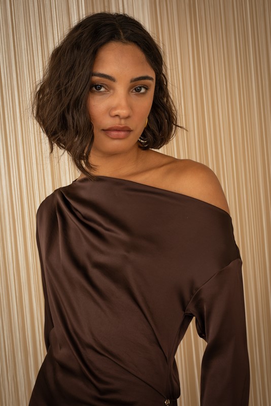 PHILIA LOFT Abito midi manica lunga con scollatura laterale