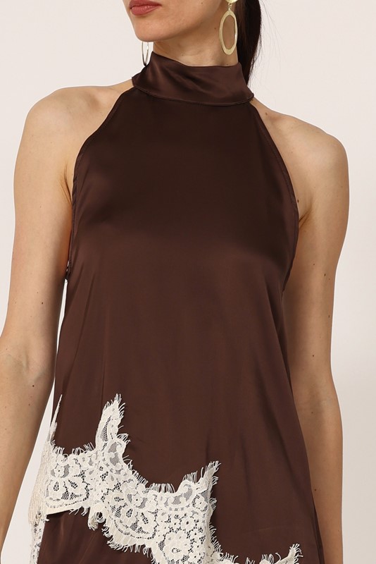 0D59BB44E09F384B9A8BF3CA25CB6F1A_ PHILIA LOFT Top scollo americana con inserti in pizzo