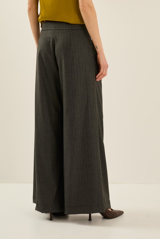 4981B5F2C784C2B2D91D4FA3E6AD320F_ SOUVENIR Pantalone spigato ampio con arricciatura laterale