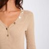 4DE1C7285DB7B5DF3B5E4EC82669DD10_ MORGAN Maglia v a costine con bottoncini sulla scollatura