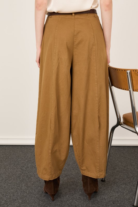 PHILIA LOFT Pantalone ballon con cuciture lungo la gamba e cintura
