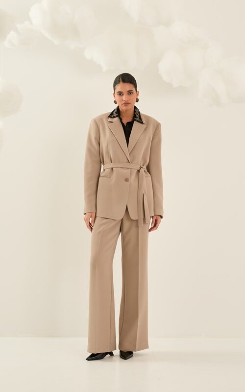 SOUVENIR Completo giacca dritta con cintura e pantalone a palazzo
