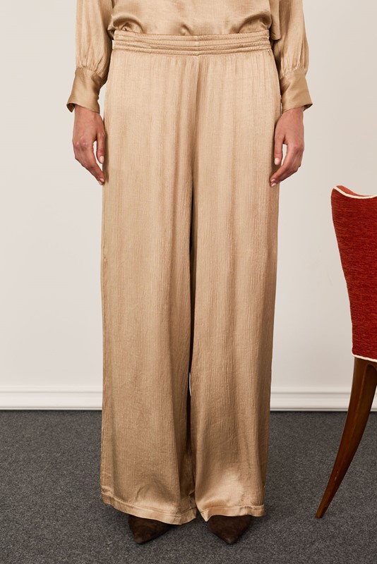 PHILIA LOFT Pantalone con elastico in vita gamba dritta satin goffrato