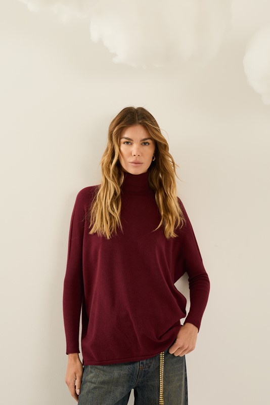 9B3AA90C14231E5D419A292A4BB0855B_ SOUVENIR Maglia lunga dritta collo alto con spacchetti laterali