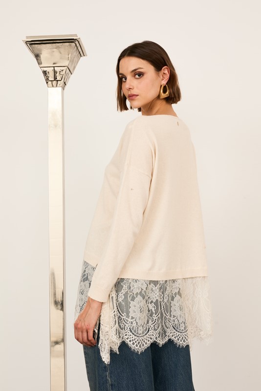 PHILIA LOFT Maglia scollo a barca con pizzo sul fondo
