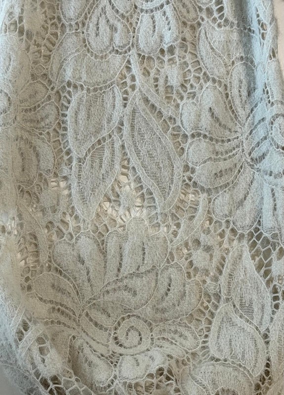 SISTE'S Blusa in pizzo con elastico nel fondo manica e collana
