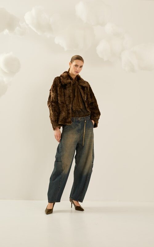 SOUVENIR Jeans baloon con pence altezza ginocchio e accessorio